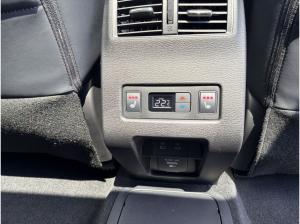 Mitsubishi Outlander 2.4 4WD Plug-In Hybrid Black Top Luxury Gewerbeaktion