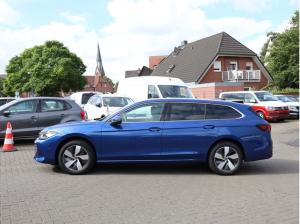 Volkswagen Passat Variant 1.5 eTSi DSG Business Navi elektr.Heckklappe R-Kamera 17Zoll SideAssist