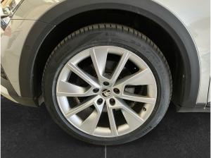 Skoda Superb Combi NAVI/SHZ/LED *SOFORT*