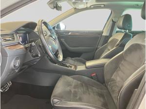 Skoda Superb Combi NAVI/SHZ/LED *SOFORT*
