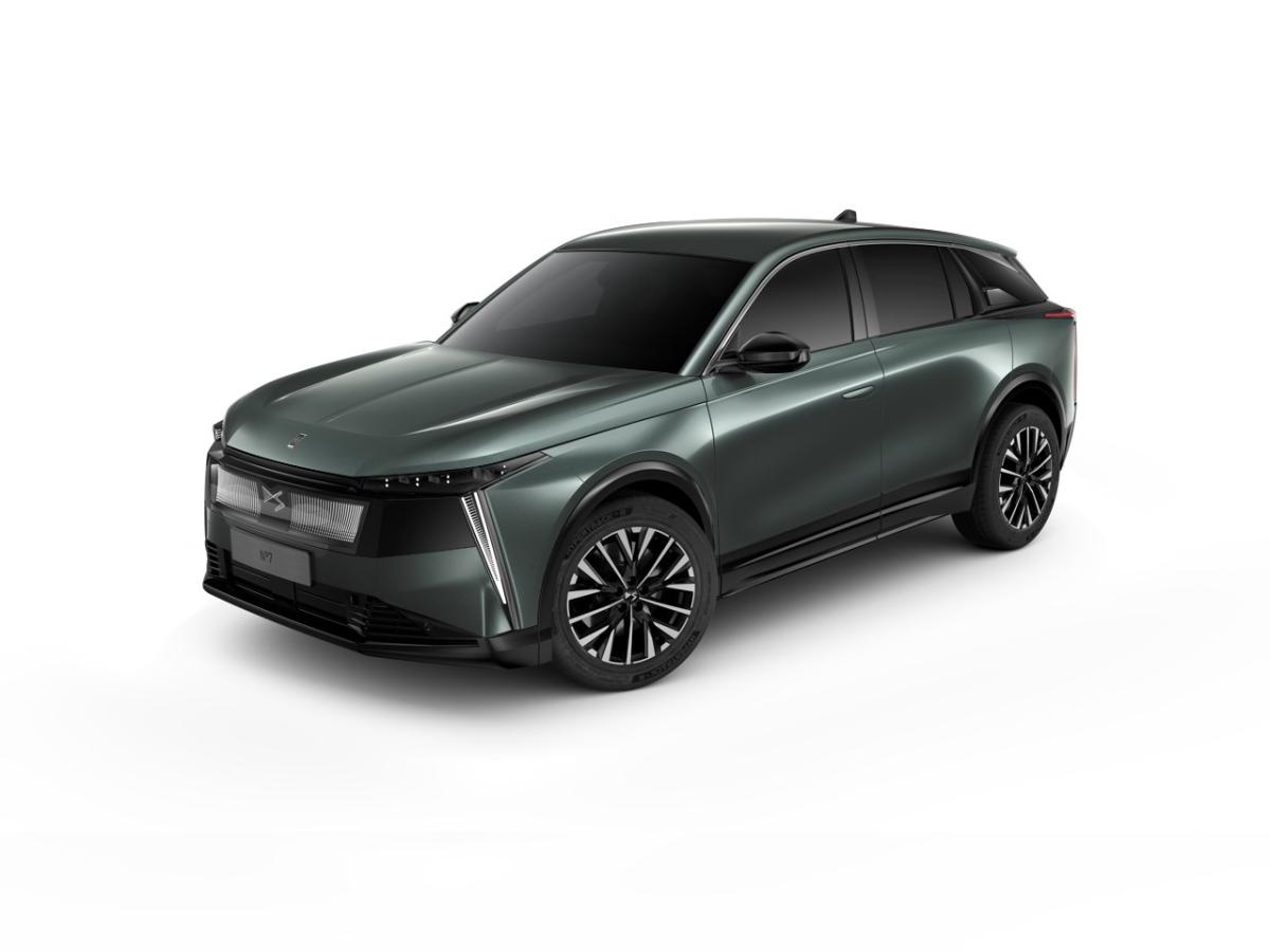 DS Automobiles N°7