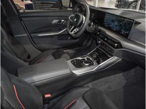 BMW 320 320d M Sport HUD PANO ACC AHK 360°KAM RFK NAVI