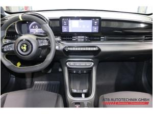 Abarth 600e Turismo Navi Digitales Cockpit Soundsystem LED Sperrdiff. ACC Apple CarPlay