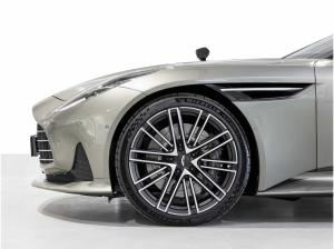 Aston Martin DB12 Volante