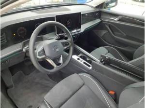 Volkswagen Passat Variant 1.5 eTSI DSG LED+NAV+AHK+ACC+AreaView - Business