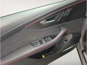 Audi SQ8 4.0 TFSI quattro competition plus STH AHK HUD