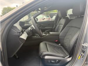 BMW i5 eDrive40 M Sport DAPlus H/K AHK Sitzlüftung