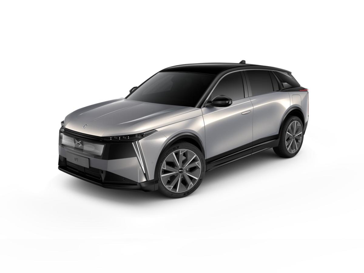 DS Automobiles N°7