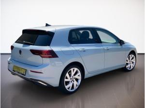 Volkswagen Golf VIII STYLE 1.5TSI ACC.5J-G.STHZG.KAMERA.NAVI+VC.HUD.LED.APP-C.LKRD-HZG