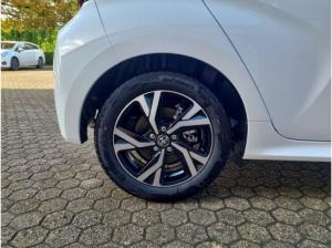 Toyota Yaris Hybrid Teamplayer 1.5 LED ACC Apple CarPlay Android Auto Klimaautom Musikstreaming