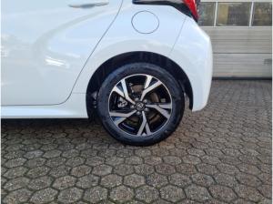 Toyota Yaris Hybrid Teamplayer 1.5 LED ACC Apple CarPlay Android Auto Klimaautom Musikstreaming