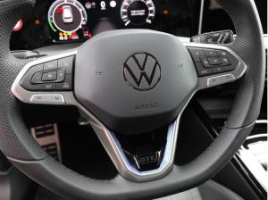 Volkswagen Golf VIII 1,5 eHybrid GTE BlackStyle R-Kamera Head-up 17Zoll SideAssist ACC