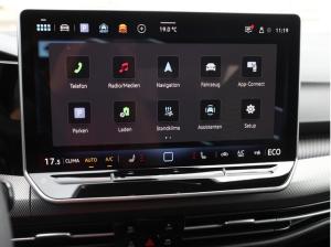 Volkswagen Golf VIII 1,5 eHybrid GTE BlackStyle R-Kamera Head-up 17Zoll SideAssist ACC