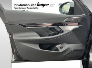 BMW 540 d xDrive Touring M Sportpaket Pro Comfort Paket Innovationspaket Travel Paket Autobahnassistent uvm.