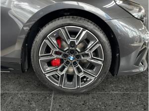 BMW 540 d xDrive Touring M Sportpaket Pro Comfort Paket Innovationspaket Travel Paket Autobahnassistent uvm.