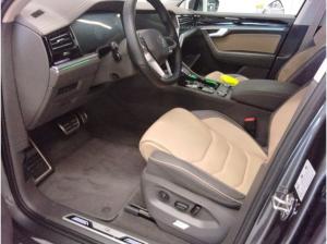 Volkswagen Touareg R-Line 3.0TDI +WANK+AHK+LUFT+