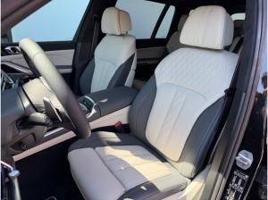 BMW X7 M60i M-Pro 23-Zoll/B&W/ACC/AHK/Kristall-LED