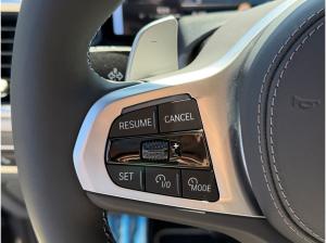 BMW X7 M60i M-Pro 23-Zoll/B&W/ACC/AHK/Kristall-LED