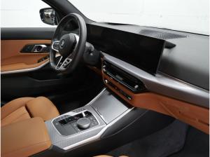 BMW 318 i Tour. "M Sport" Leder, Head-Up, ParkAss+, AHK, uvm.