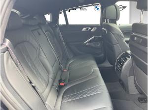 BMW X6 xDrive40d M Sport Pro, Travel, Innovation, Bowers & Wilkins uvm.