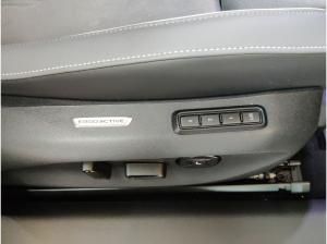 Volkswagen Passat Variant Business 1.5 eTSI AHK/Pano/10.30Garantie