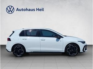 Volkswagen Golf VIII R-Line 1.5 eTSI DSG *BlackStyle*LED+*