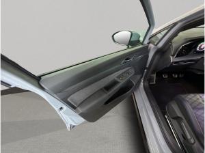 Volkswagen Golf VIII 1.5 eTSI R-Line / SOFORT VERFÜGBAR !