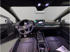 Volkswagen Golf VIII 1.5 eTSI R-Line / SOFORT VERFÜGBAR !