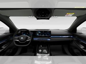 BMW i5 eDrive40 Touring AHK, Driving Assistant Plus uvm.