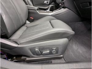 BMW M3 Competition M xDrive M Sport HUD RFK NAVI LM