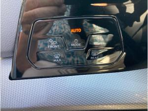 Volkswagen Golf VIII STYLE 1.5TSI ACC.5J-G.STHZG.KAMERA.NAVI+VC.HUD.LED.APP-C.LKRD-HZG