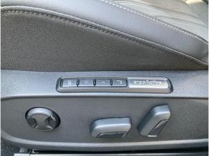 Volkswagen Golf VIII STYLE 1.5TSI ACC.5J-G.STHZG.KAMERA.NAVI+VC.HUD.LED.APP-C.LKRD-HZG