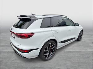 Audi SQ6 e-tron Carbon/Matrix/Luftf./360°/Pano/HuD/AHK/21Zoll