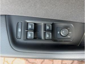 Volkswagen Passat Variant 1.5 TSI Business DSG LED Kamera
