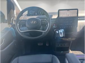 Hyundai STARIA SIGNATURE