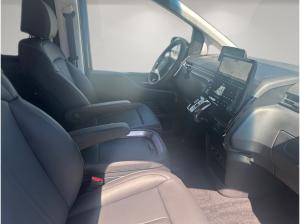Hyundai STARIA SIGNATURE