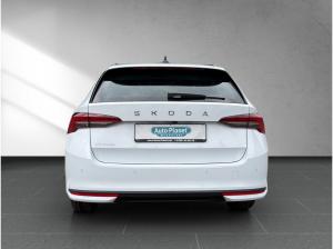 Skoda Octavia Combi 2.0 TDI *PRIVAT*SOFORT* l DSG l MATRIX l AHK l NAVI l KESSY l 360° l HUD l