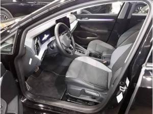 Volkswagen Golf VIII Lim. Goal 1.5 eTSI DSG - LED Navi Kamera ACC GJR AHK SHZ LM PDC ZV
