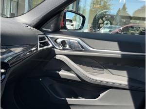 BMW i4 eDrive40 M Sport //Schiebedach Stop&Go H&K
