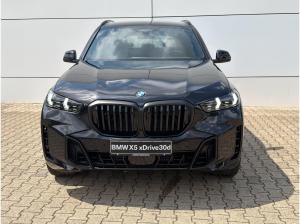 BMW X5 xDrive30d** Businesskundenaktion min 4. PKWs auf die Firma  zugelassen**
