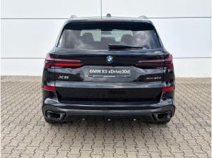BMW X5 xDrive30d** Businesskundenaktion min 4. PKWs auf die Firma  zugelassen**