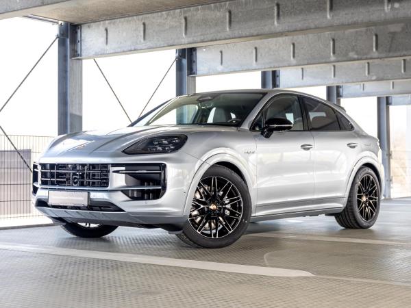 Porsche Cayenne E-Hybrid Coupé Black Edition **AKTION!! NUR ANFRAGEN BEI 100% BESTELLABSICHT** (0,5% Vst.)