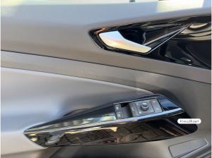 Volkswagen ID.5 Pro 82 kWh MATRIX PANO ACC CARPLAY