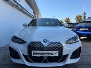 BMW i4 xDrive40 M-Sport Merino Finanzierung ab 0,49%