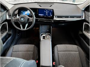 BMW iX2 eDrive20 ACC RFK NAVI Standh. LED PDC V+H