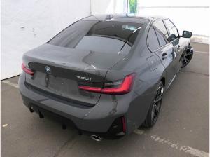 BMW 320 i Lim. "M Sport"  LC Prof., HuD, Keyless, ACC, Parkass. +, uvm.