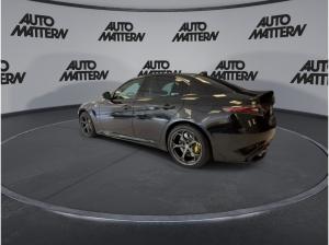 Alfa Romeo Giulia 2.9 V6 Bi-Turbo Quadrifoglio Oro +Akrapovic