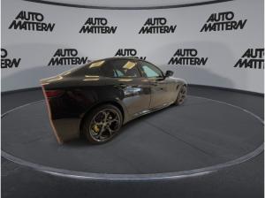 Alfa Romeo Giulia 2.9 V6 Bi-Turbo Quadrifoglio Oro +Akrapovic