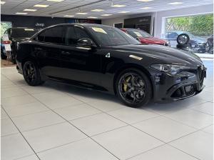Alfa Romeo Giulia 2.9 V6 Bi-Turbo Quadrifoglio Oro +Akrapovic