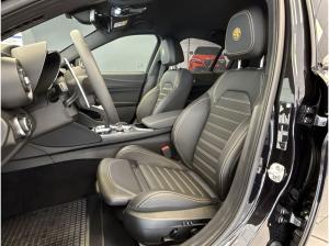 Alfa Romeo Giulia 2.9 V6 Bi-Turbo Quadrifoglio Oro +Akrapovic